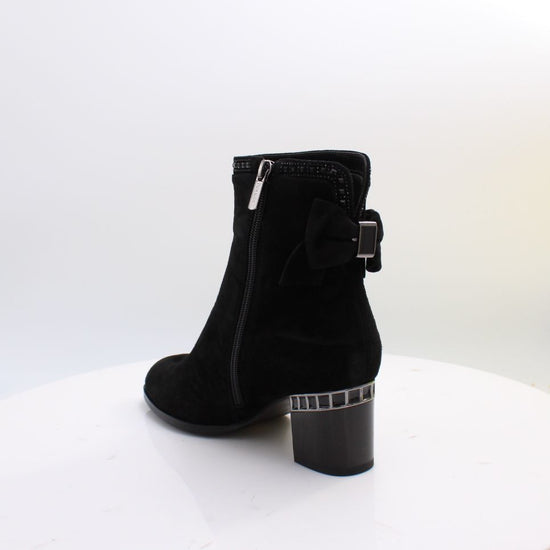 C96104 LORETTA VITALE BOOTS 26