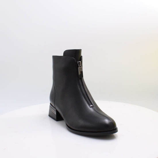 C96124 LORETTA VITALE BOOTS 26
