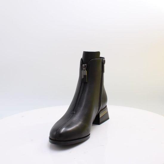 C96124 LORETTA VITALE BOOTS 26