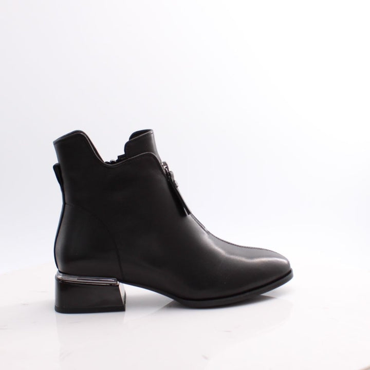 C9680 LORETTA VITALE BOOTS 25