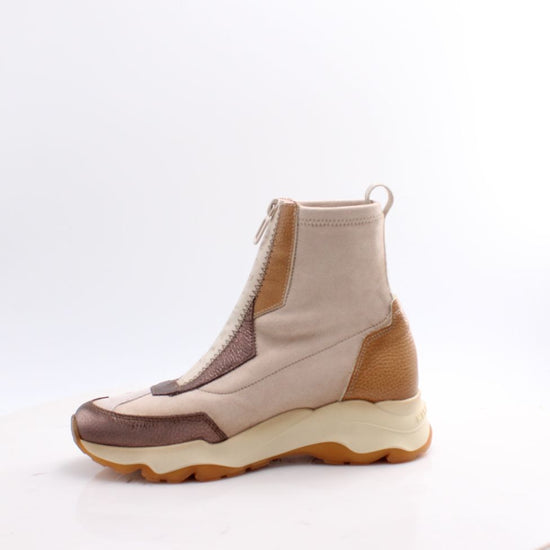 CHI254321 NEPAL HISPANITAS