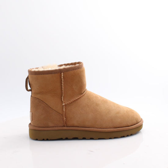 UGG CLASSIC MINI II