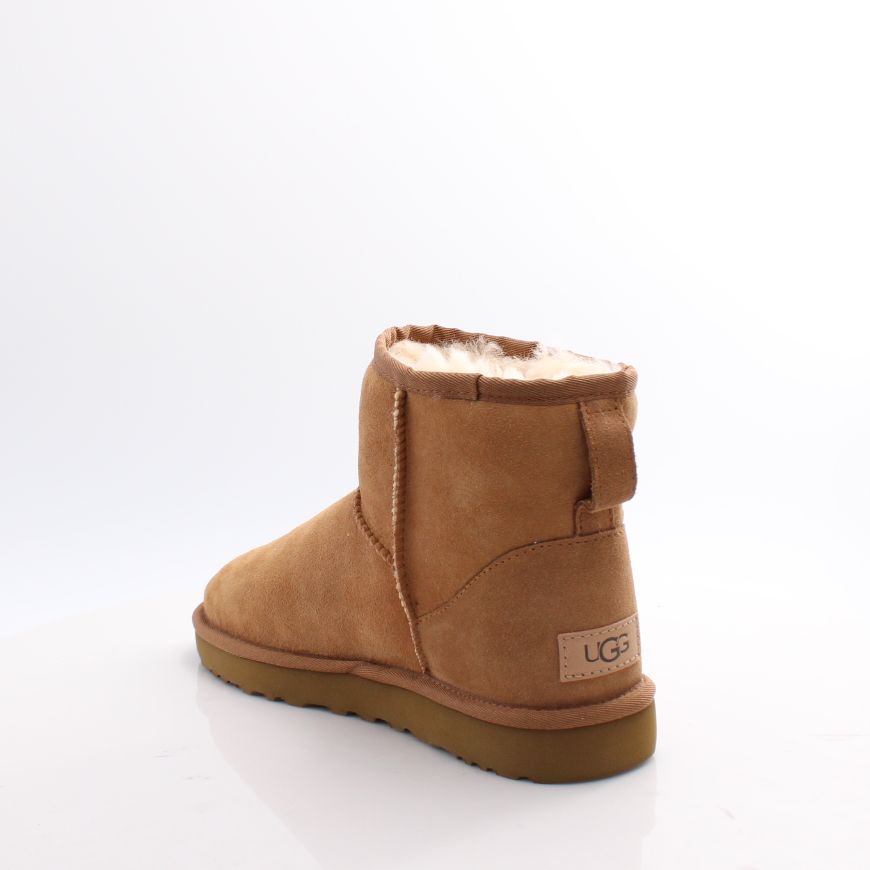 UGG CLASSIC MINI II