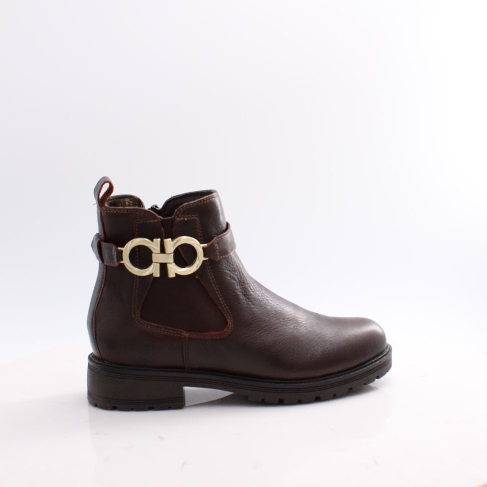 CUB DUBARRY BOOTS 25