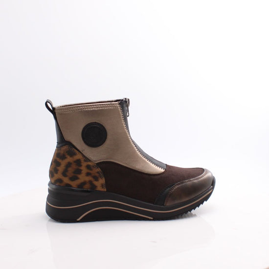 D0T78 REMONTE BOOTS 26