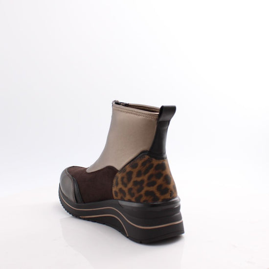 D0T78 REMONTE BOOTS 26