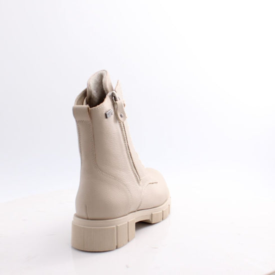 D2S72 REMONTE BOOTS 25