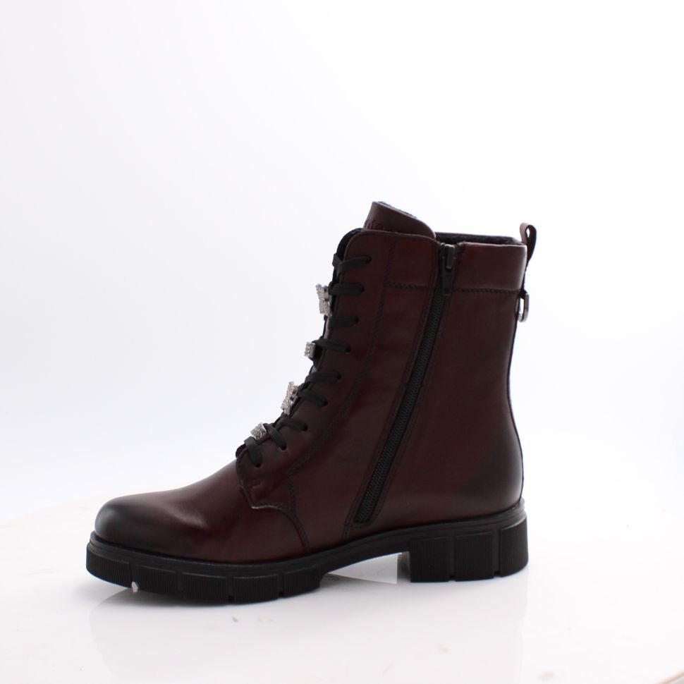 D2S73 REMONTE BOOTS 25