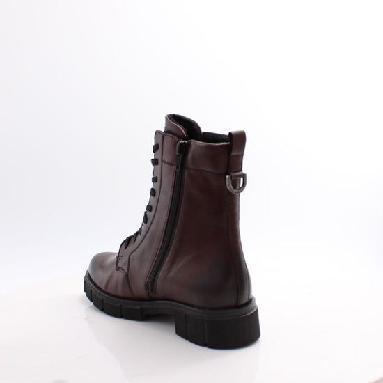 D2S73 REMONTE BOOTS 25