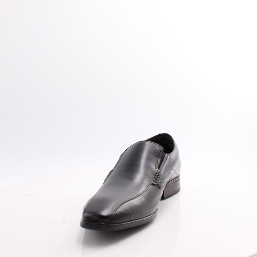 EARL POD SLIP ON SHOES