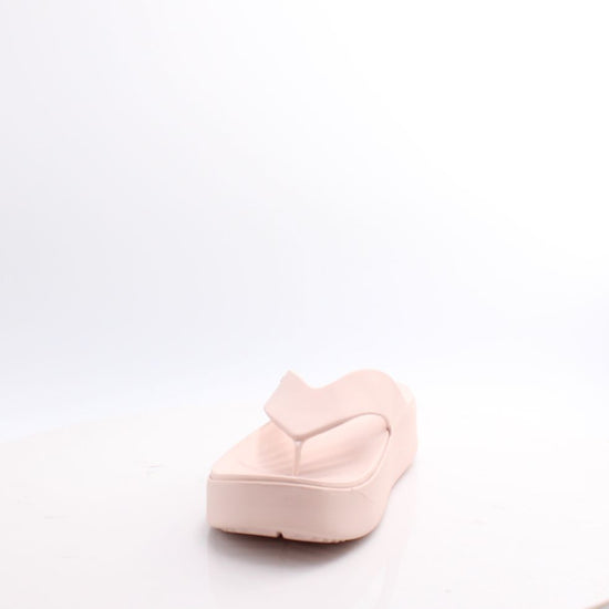 GETAWAY PLATFORM FLIP CROCS