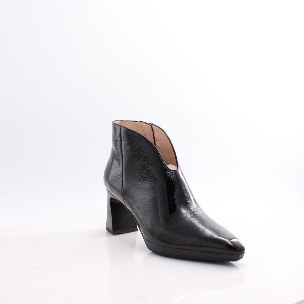 HI254270 ATLANTA HISPANITAS