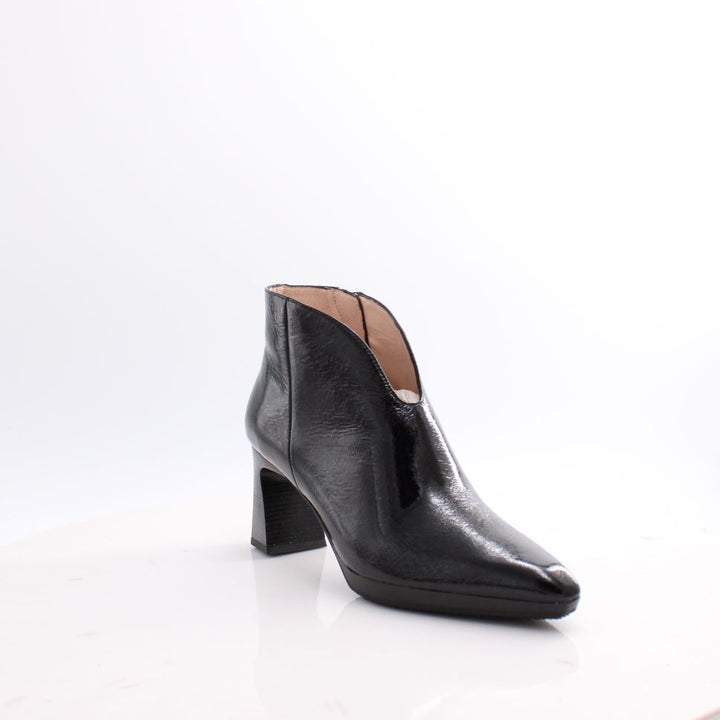 HI254270 ATLANTA HISPANITAS