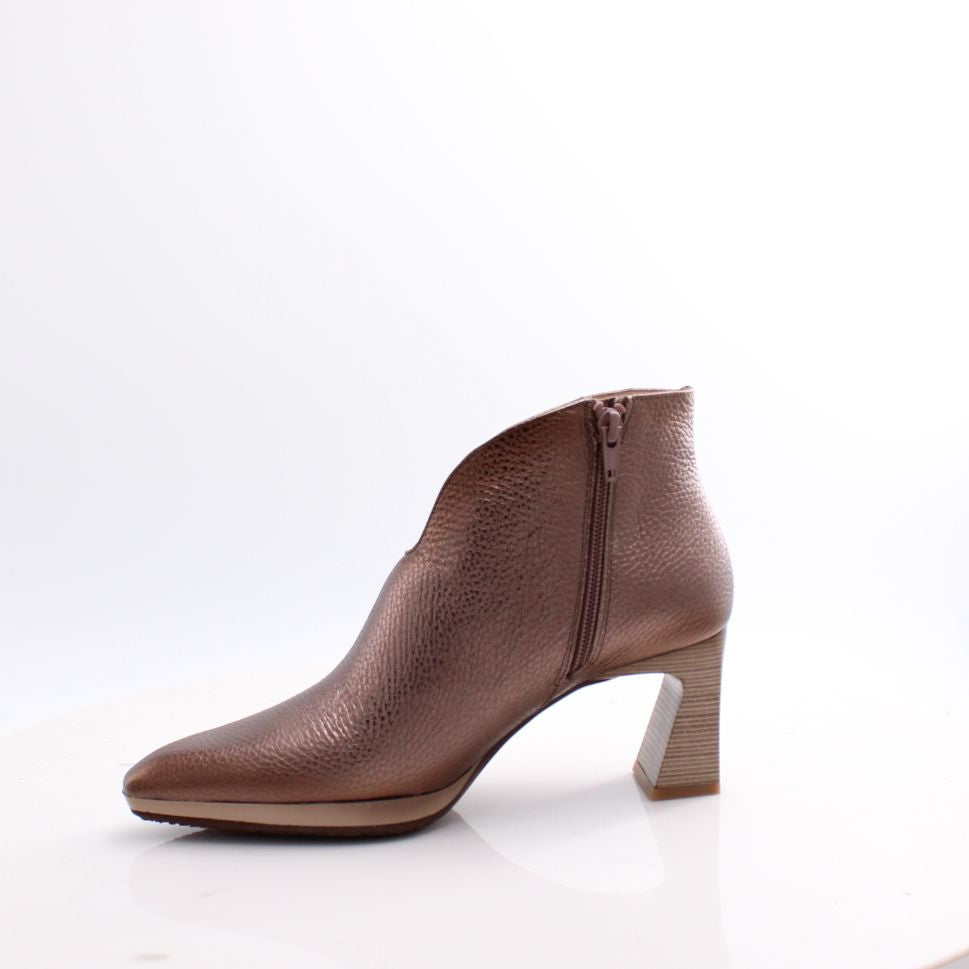 HI254270 ATLANTA HISPANITAS