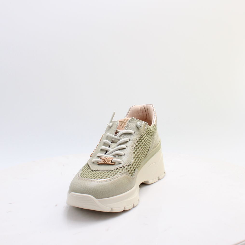 HV264712 JADE HISPANITAS