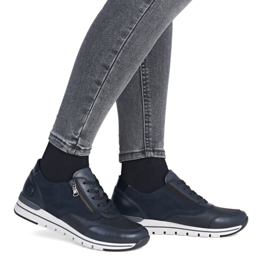 R6714 REMONTE SHOES 26
