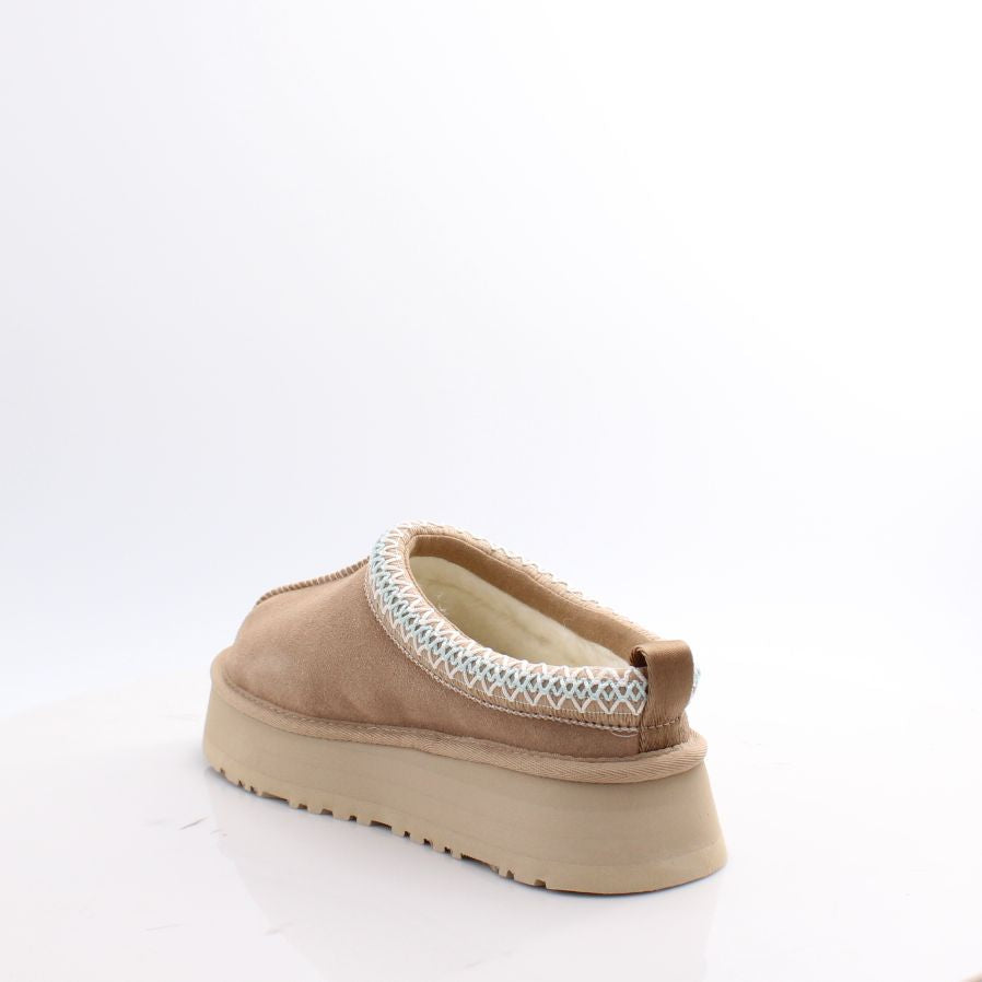 TAZZ UGG SLIPPERS