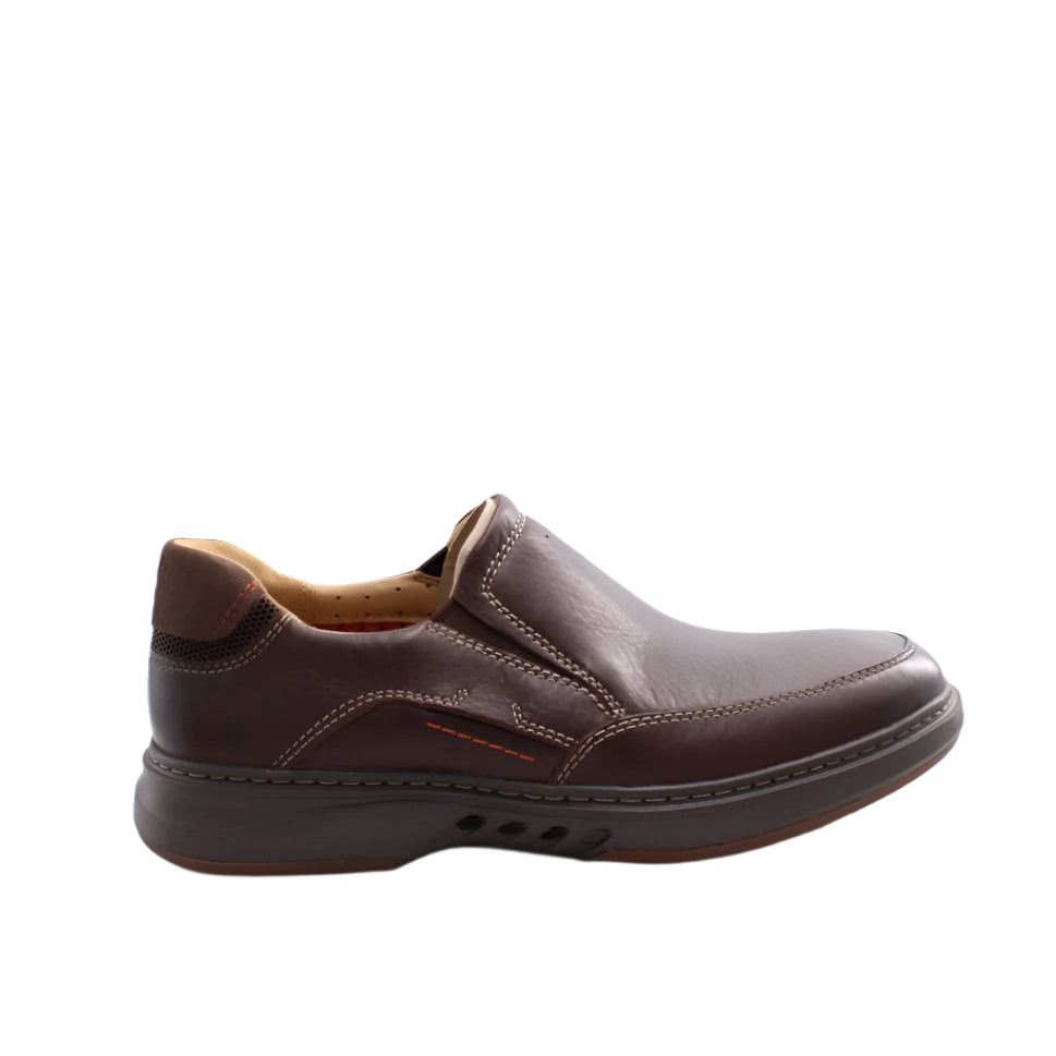 UN BRILEY STEP CLARKS EX WIDE