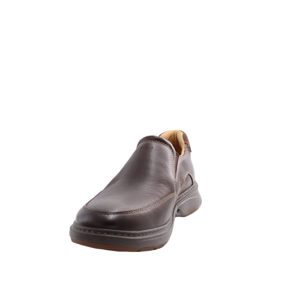 UN BRILEY STEP CLARKS EX WIDE