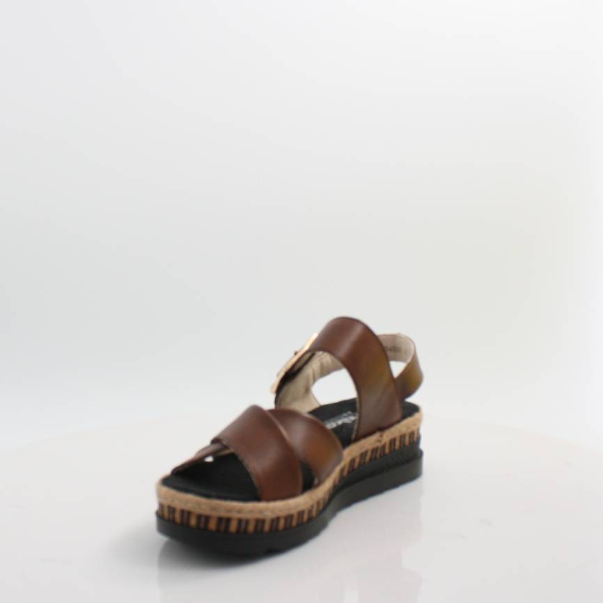 V7951  RIEKER 24 SANDALS