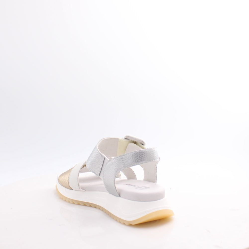W2950 RIEKER SANDALS