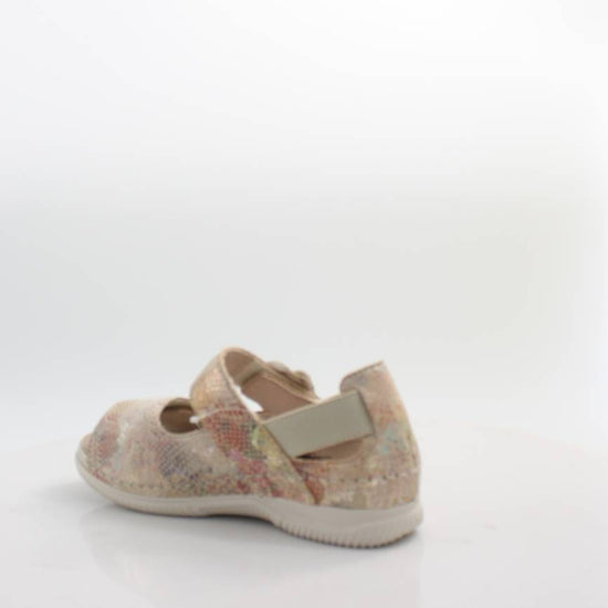 V7472 RIEKER 24 SANDALS