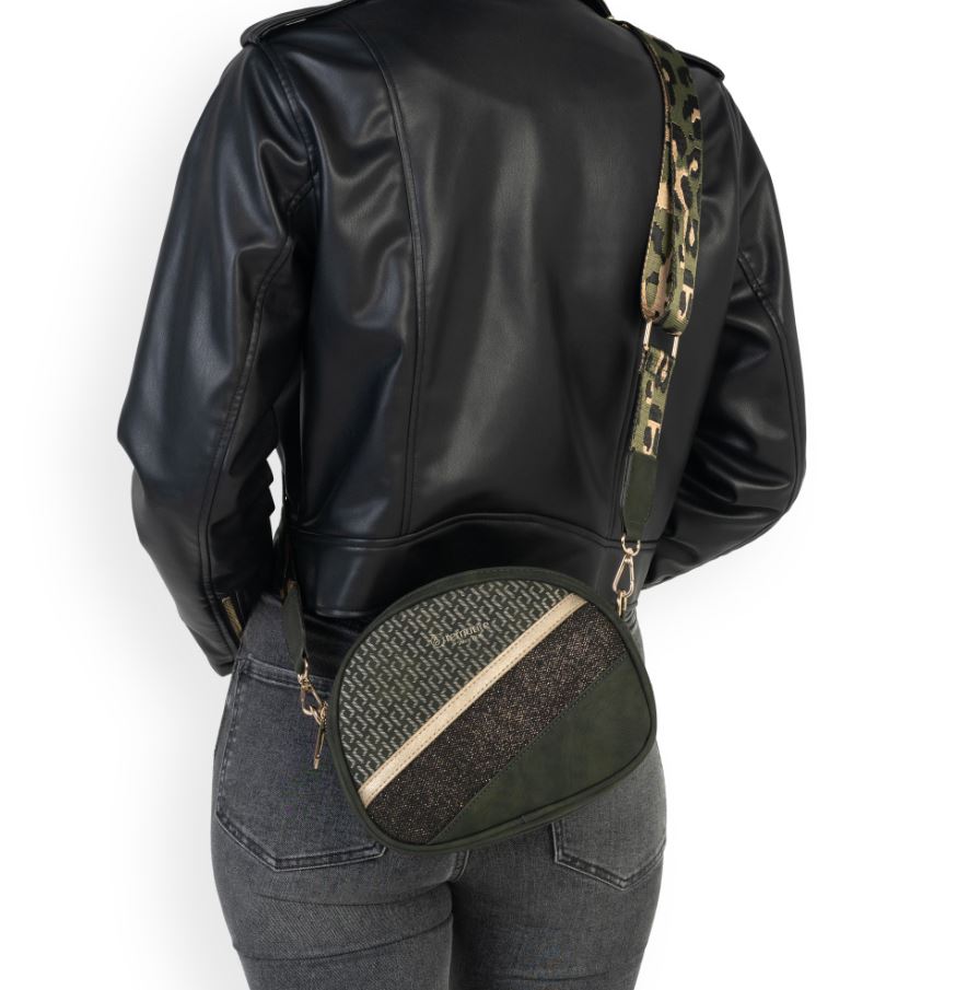 Q0647 REMONTE HAND BAGS 25