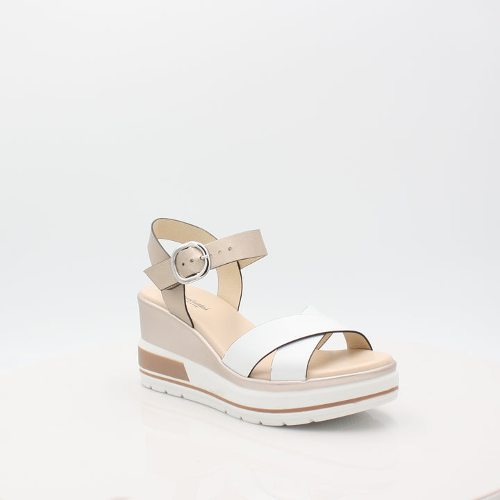 E218737D NeroGiardini23 SANDAL