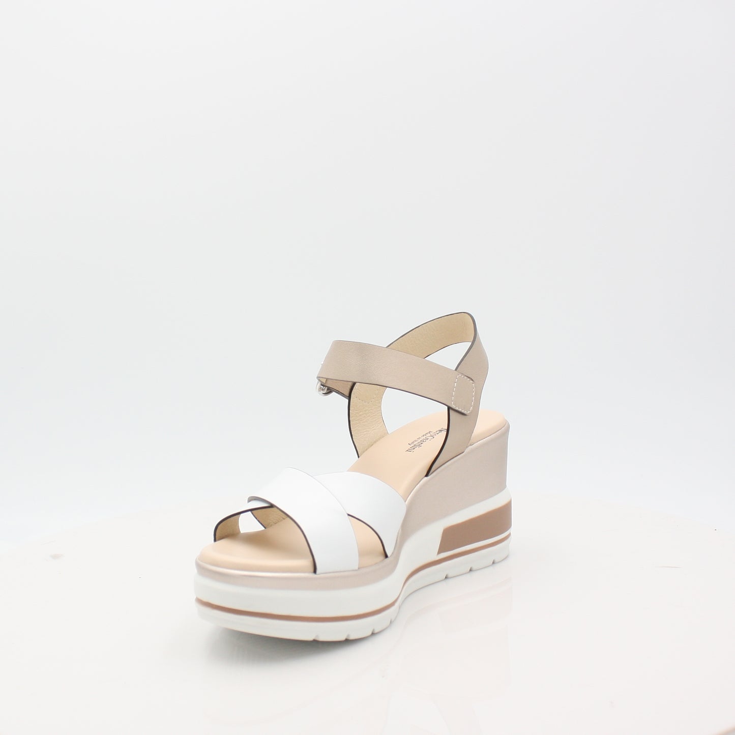 E218737D NeroGiardini23 SANDAL